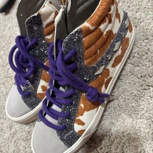 Gianni Bini High-Top Sneakers with Purple Laces and Metallic Accents